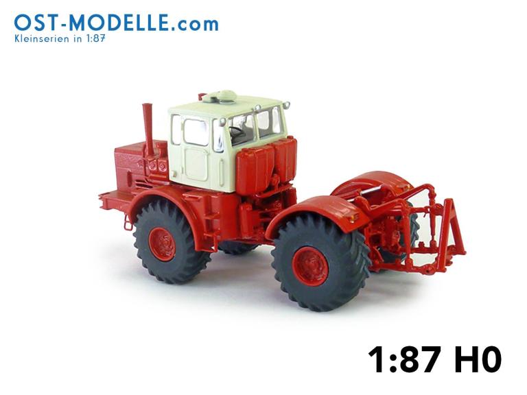Preview: Traktor Kirovets K710M rot mit Motorverkleidung Prototyp